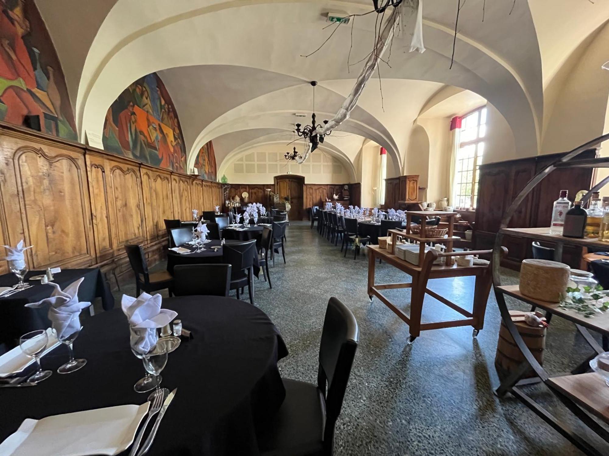 Logis Hotel Ancien Grand Seminaire Saint-Flour  Dış mekan fotoğraf